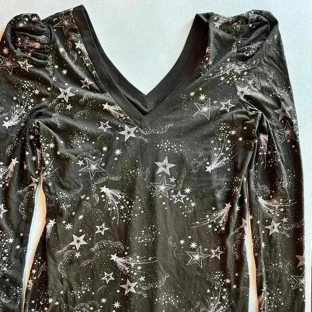 Chaser double V neck long sleeve size S